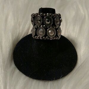 Rhinestone And Bead Ring In Pewter 3/4 Inch Stretch Band Fits Most